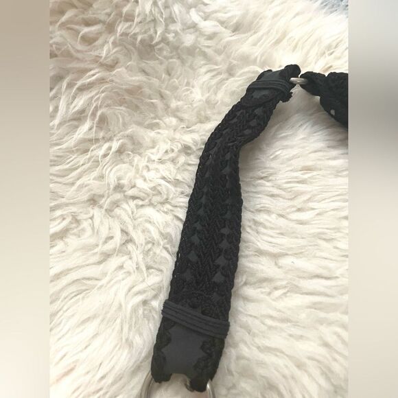 The Sak Crochet Handbag Black - Picture 4 of 12